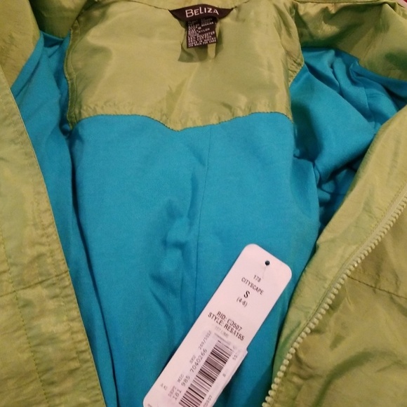 Ladies matching jacket comes with long sleeved top - Picture 5 of 5